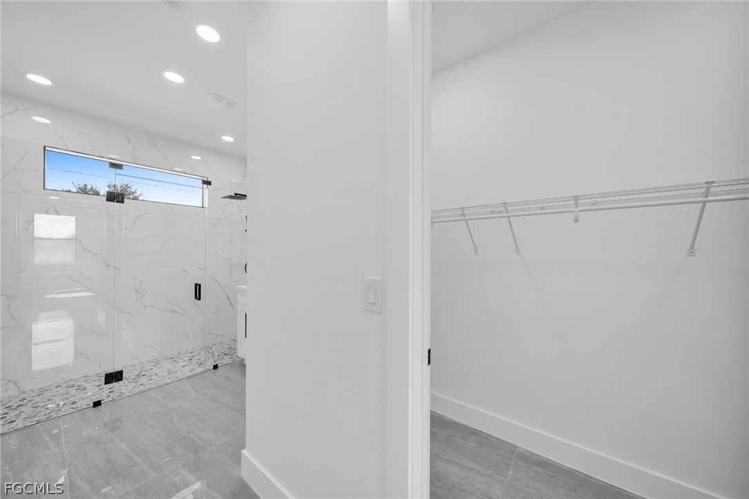 3 Bed SingleFamilyResidence for Sale in Lehigh Acres, photo 19