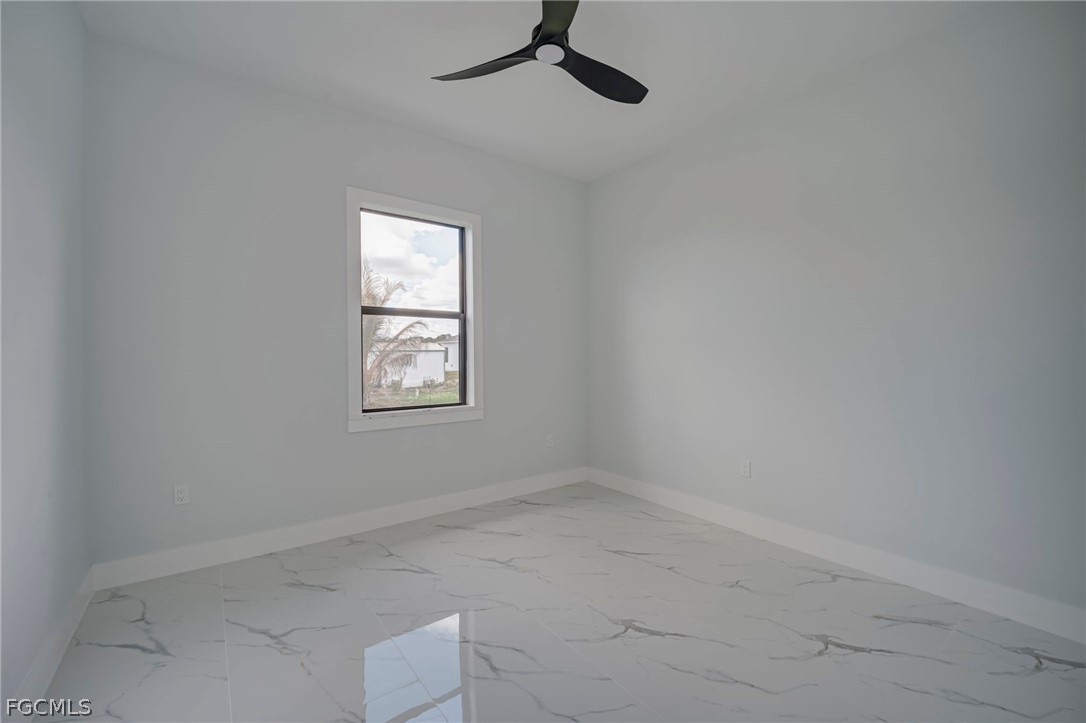 3 Bed SingleFamilyResidence for Sale in Lehigh Acres, photo 19