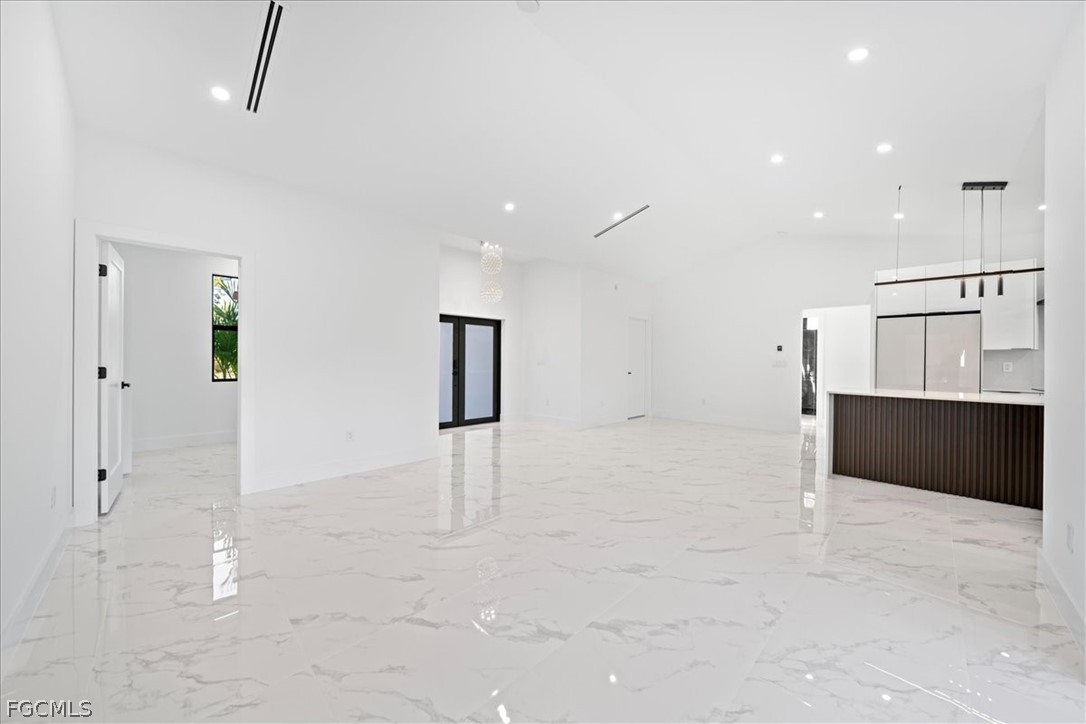 4 Bed SingleFamilyResidence for Sale in Lehigh Acres, photo 19