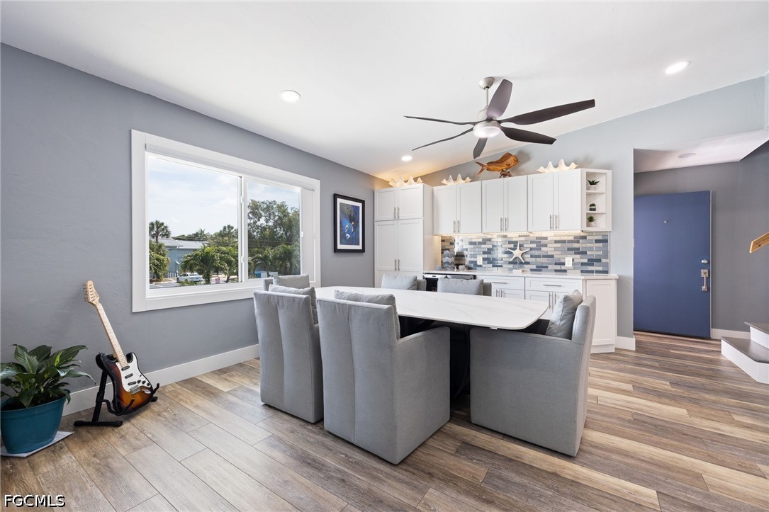 2 Bed Waterfront Home for Sale in Cape Coral, photo 19