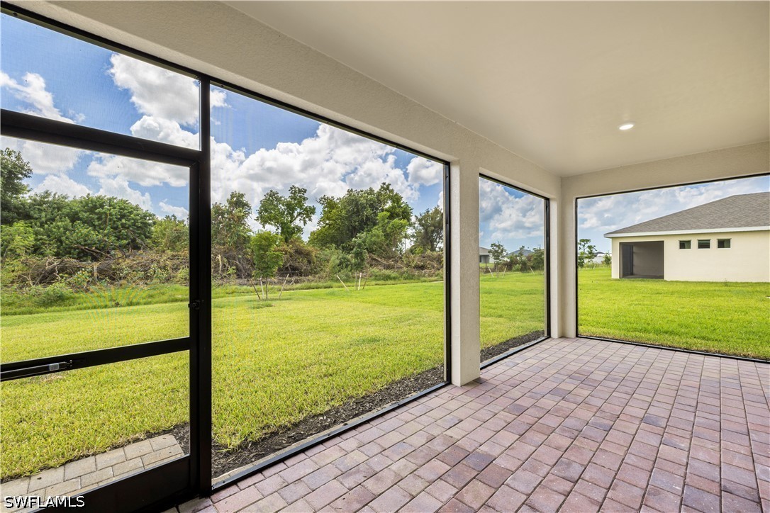 4 Bed Waterfront Home for Sale in Coral Bay, photo 19