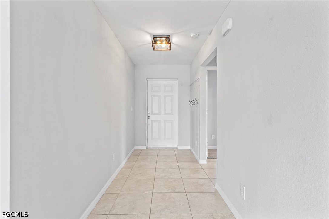 3 Bed SingleFamilyResidence for Sale in Cape Coral, photo 19