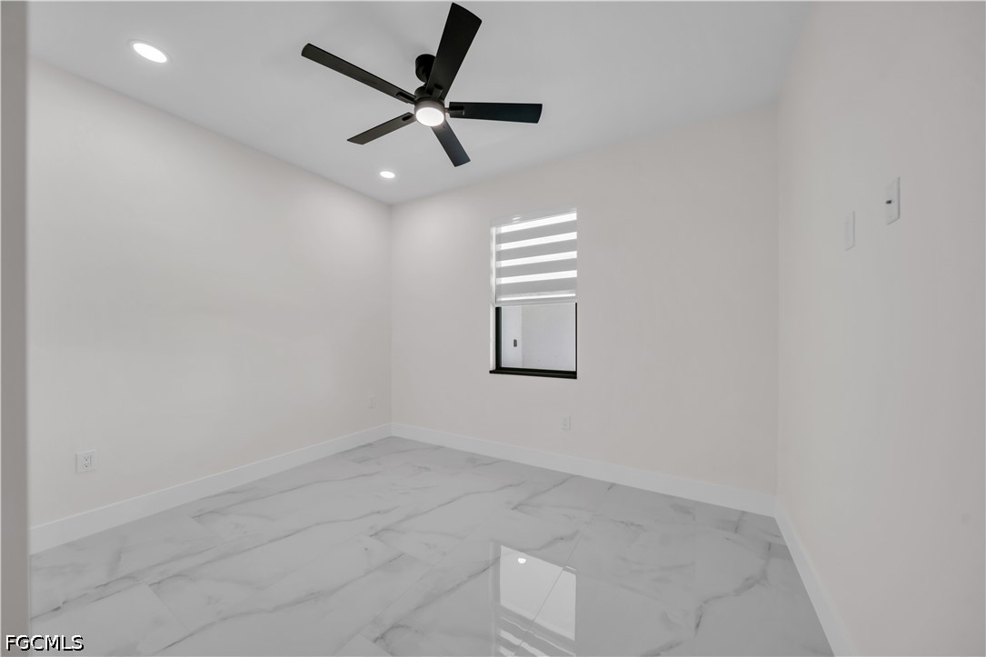 3 Bed SingleFamilyResidence for Sale in Cape Coral, photo 19