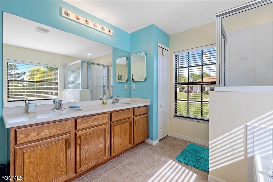 4 Bed Pool Home for Sale in Cape Coral, photo 19