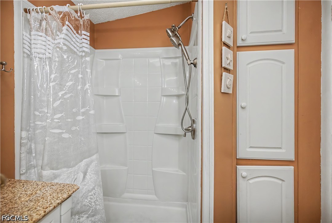 2 Bed ManufacturedHome for Sale in North Fort Myers, photo 19