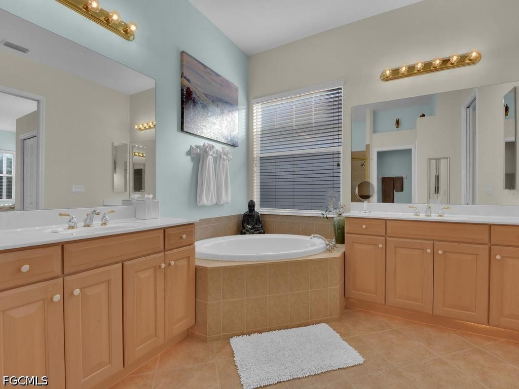 4 Bed Pool Home for Sale in Westminster, photo 19