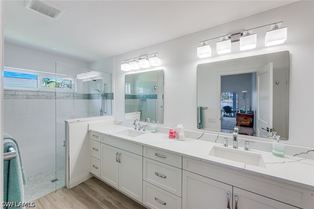 3 Bed Pool Home for Sale in Vanderbilt Lakes, photo 19
