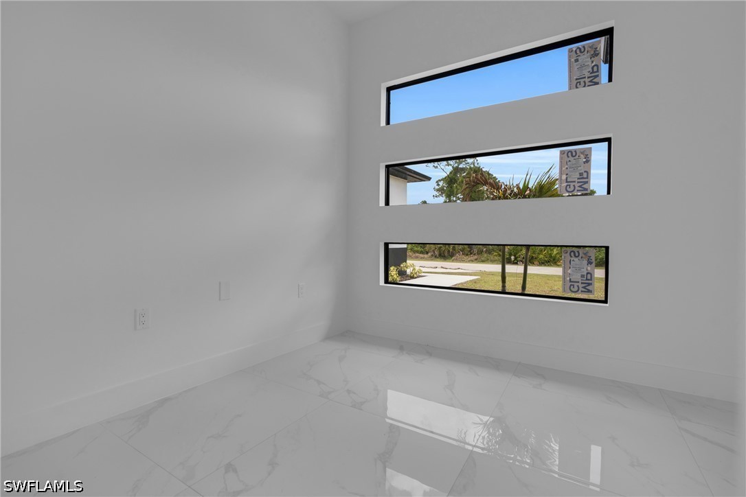 3 Bed SingleFamilyResidence for Sale in Lehigh Acres, photo 19