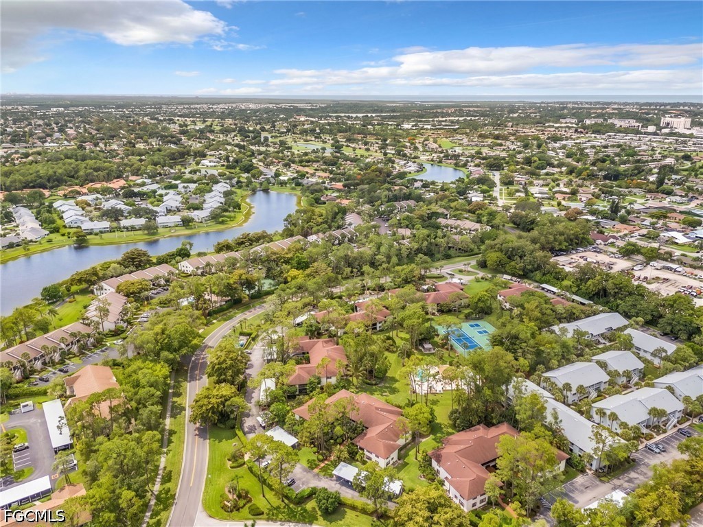 2 Bed Condominium for Sale in Naples, photo 19