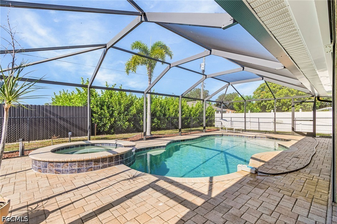 3 Bed Pool Home for Sale in Cape Coral, photo 19
