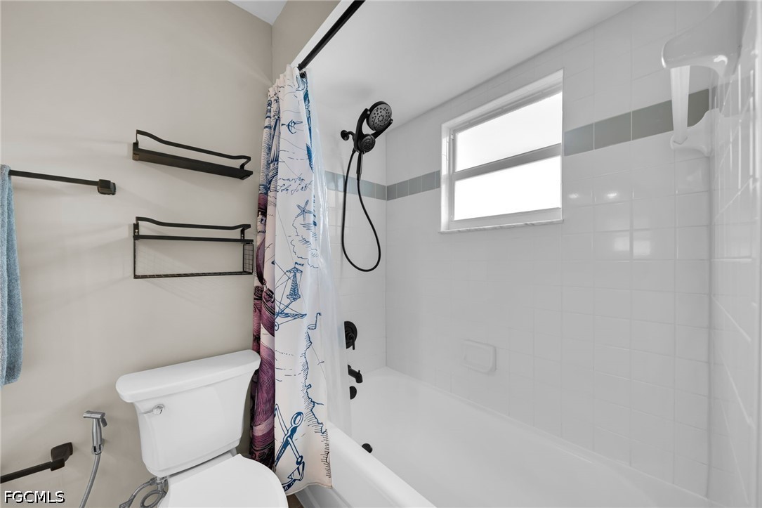3 Bed Pool Home for Sale in Cape Coral, photo 19