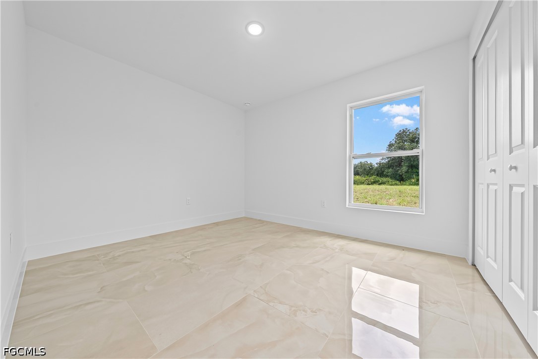 4 Bed SingleFamilyResidence for Sale in Lehigh Acres, photo 19