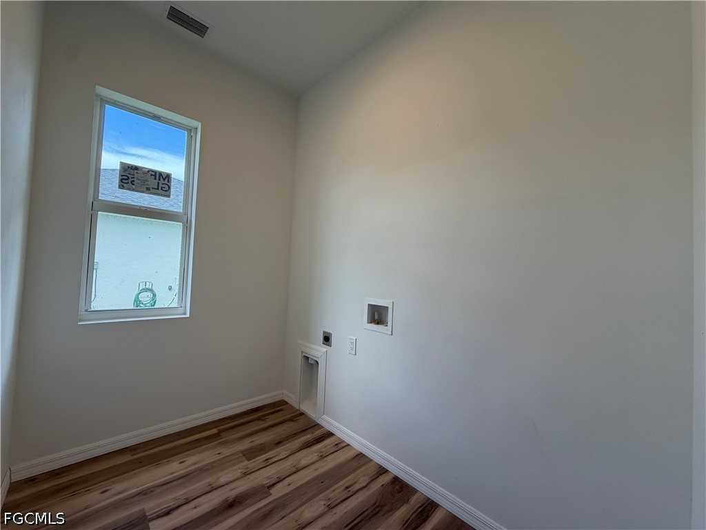 3 Bed SingleFamilyResidence for Sale in Lehigh Acres, photo 19