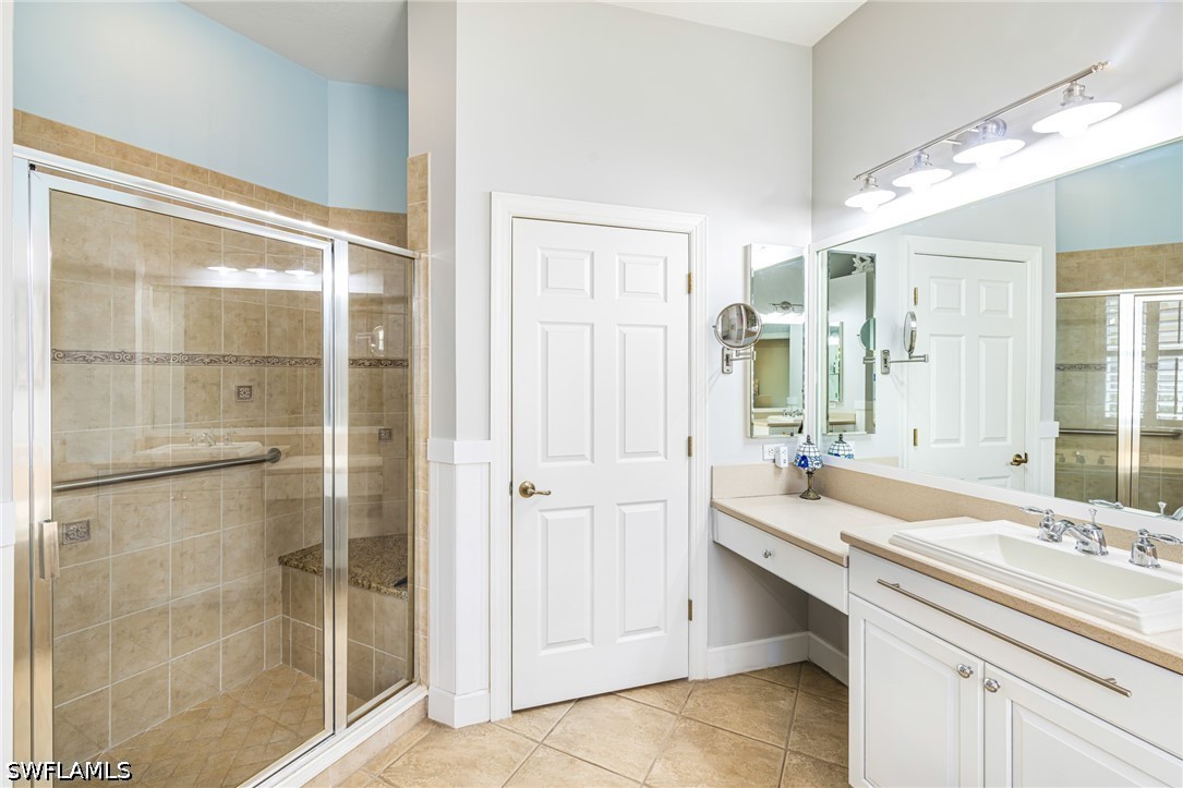 4 Bed Waterfront Home for Sale in Aster Place, photo 19