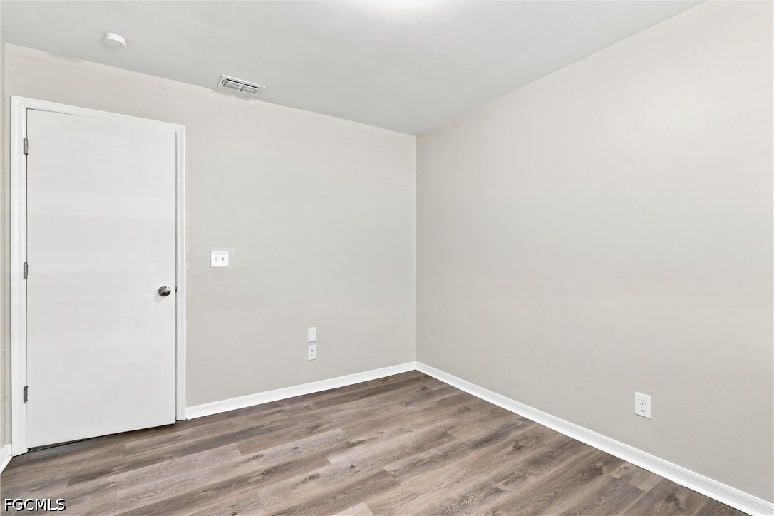 3 Bed SingleFamilyResidence for Sale in San Carlos Park, photo 19