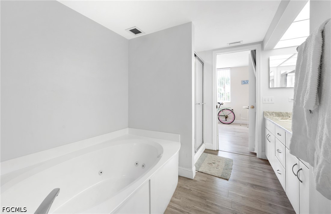 2 Bed Condominium for Sale in Fort Myers Beach, photo 19