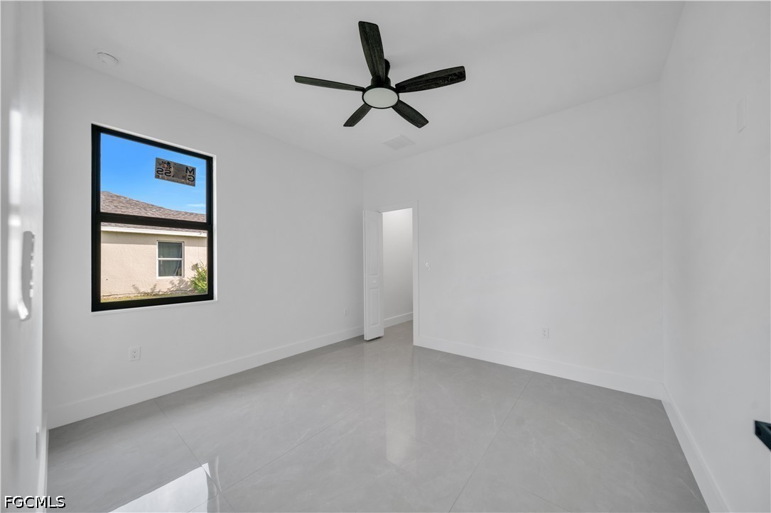 3 Bed Waterfront Home for Sale in Cape Coral, photo 19