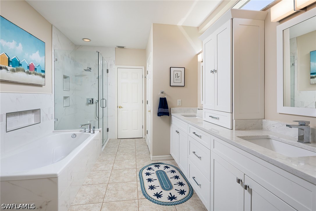 3 Bed Pool Home for Sale in Ventura, photo 19