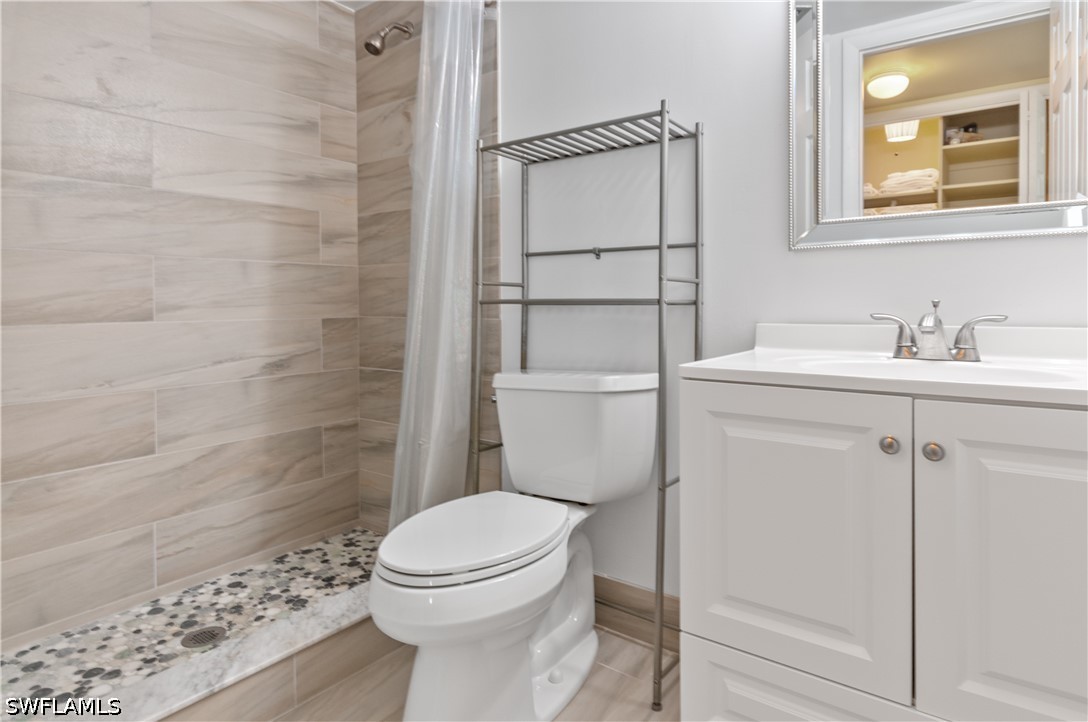 2 Bed Condominium for Sale in Naples, photo 19
