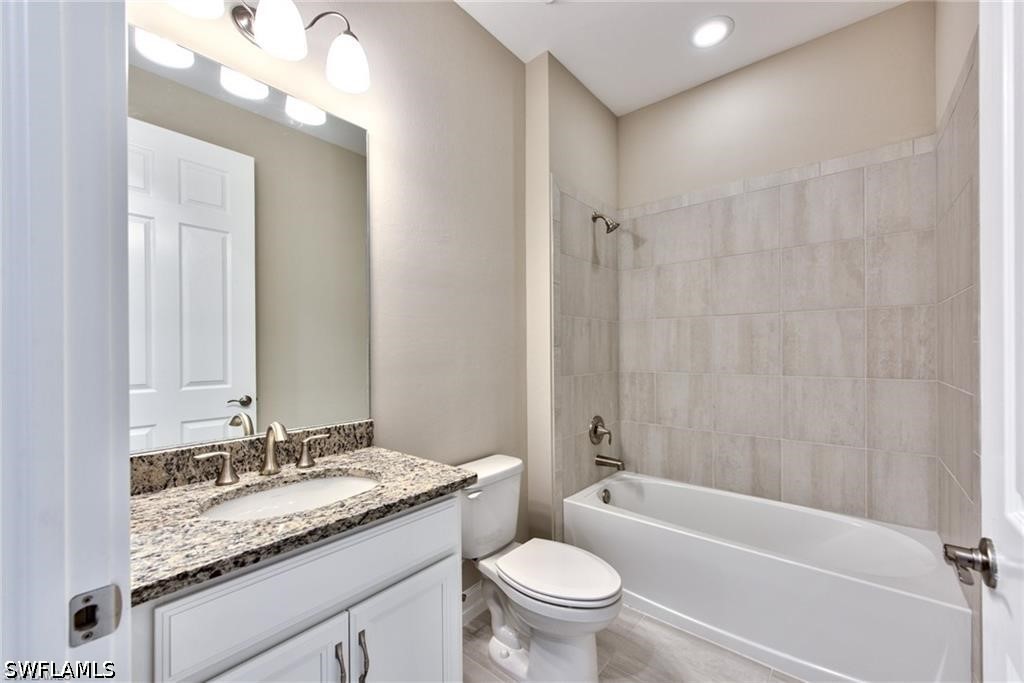 4 Bed SingleFamilyResidence for Sale in Naples, photo 19