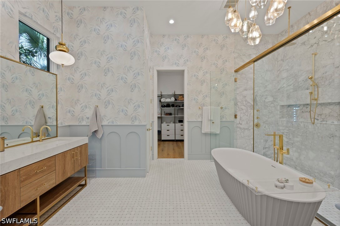 5 Bed Pool Home for Sale in Olde Naples, photo 19