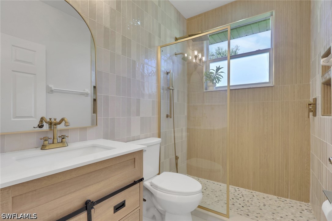3 Bed Pool Home for Sale in Longshore Lake, photo 19