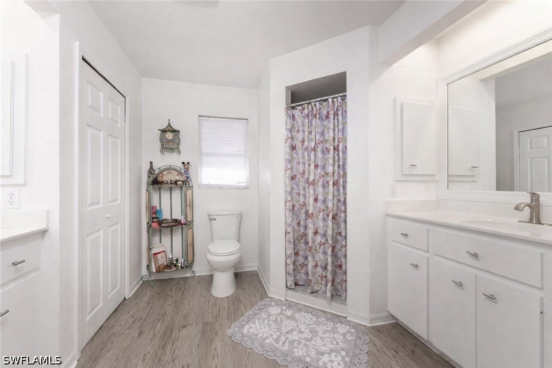 3 Bed Waterfront Home for Sale in Port Charlotte, photo 19