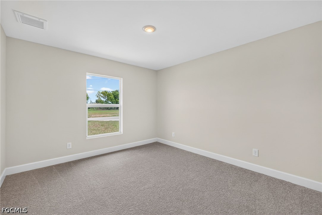 4 Bed SingleFamilyResidence for Sale in Cape Coral, photo 19