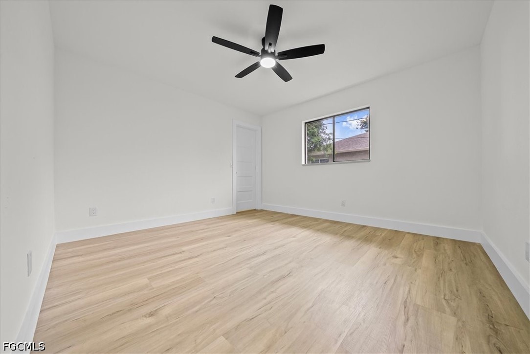 3 Bed SingleFamilyResidence for Sale in Cape Coral, photo 19