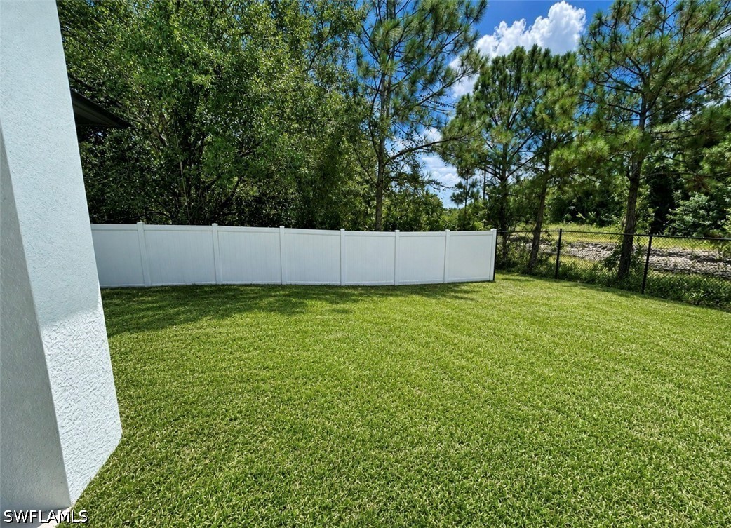 3 Bed Waterfront Home for Sale in Lehigh Acres, photo 19