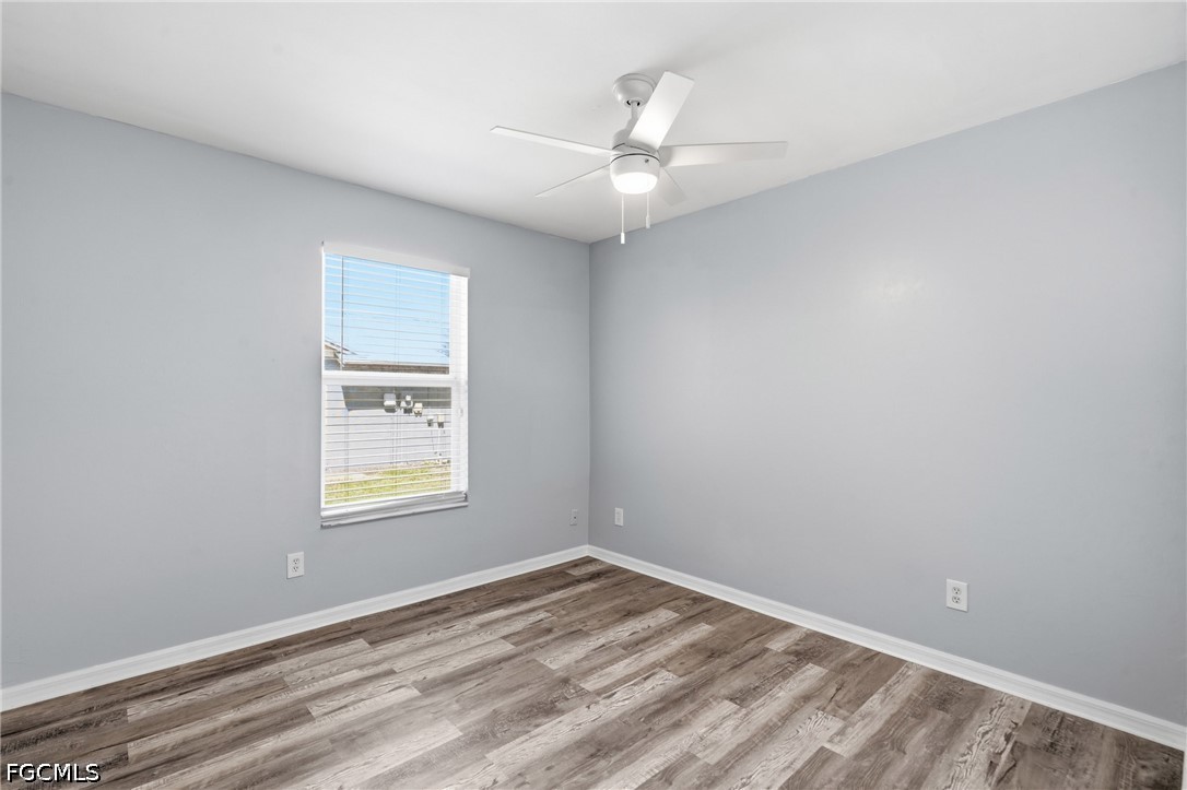 2 Bed SingleFamilyResidence for Sale in North Fort Myers, photo 19