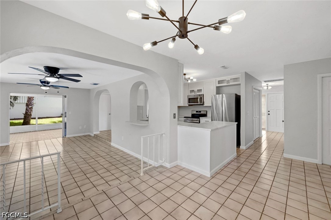 3 Bed SingleFamilyResidence for Sale in Cape Coral, photo 19