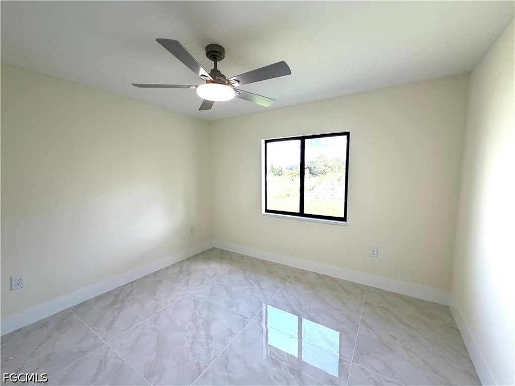3 Bed SingleFamilyResidence for Sale in Lehigh Acres, photo 19