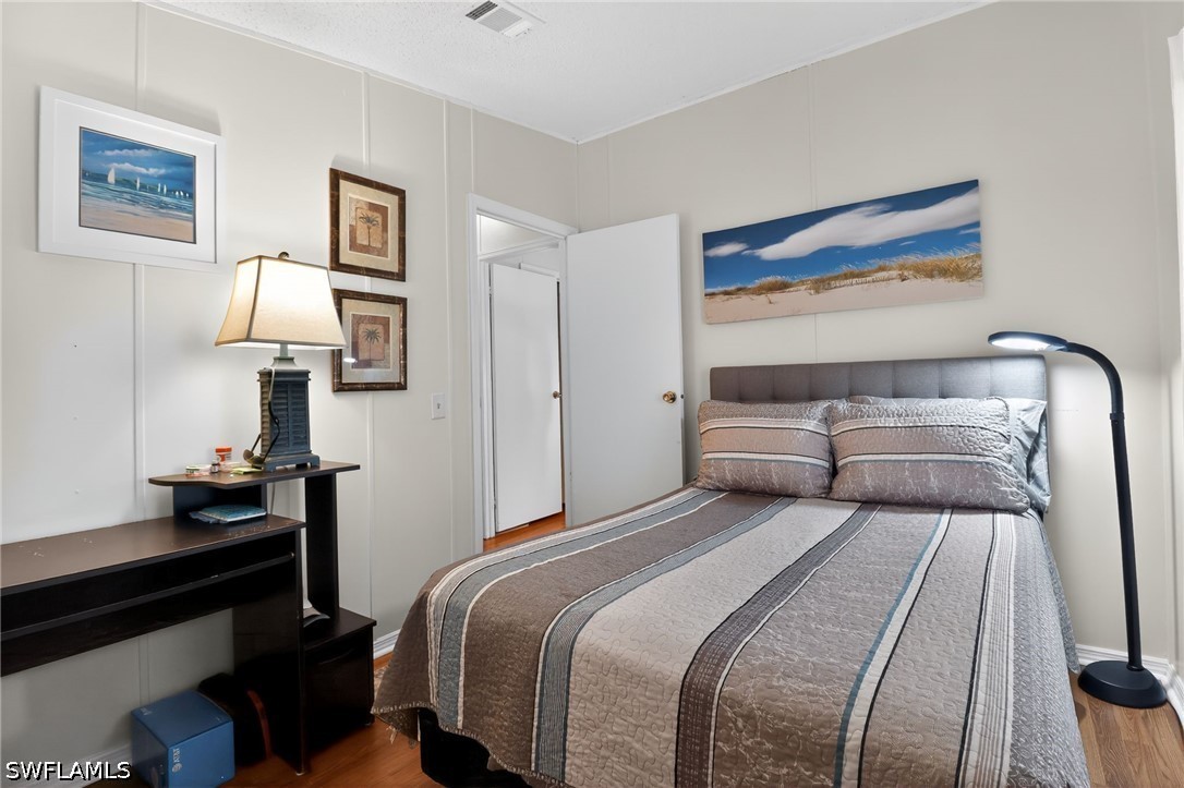 2 Bed ManufacturedHome for Sale in Naples, photo 19