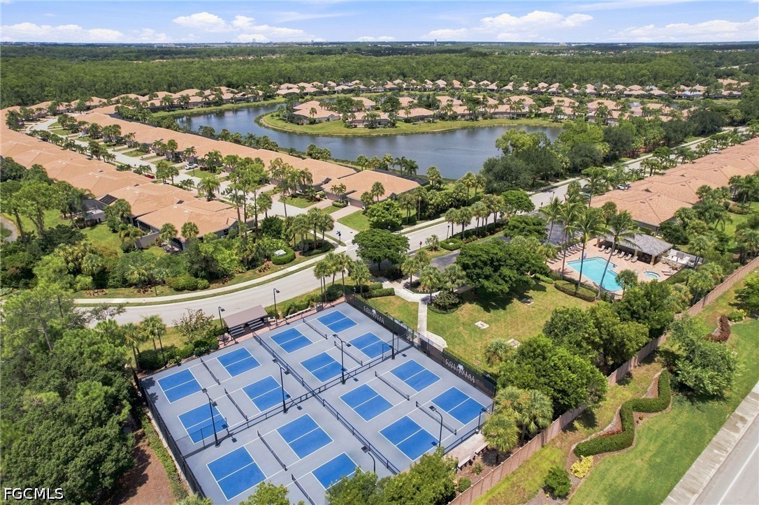 2 Bed Waterfront Home for Sale in Fort Myers, photo 19