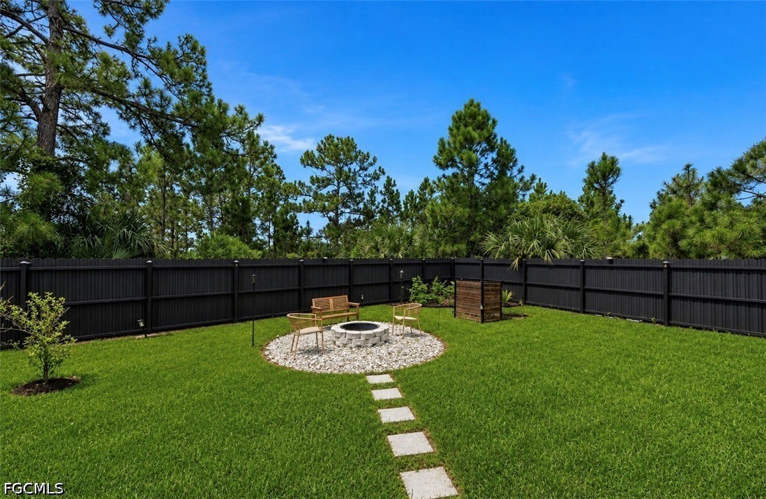 4 Bed SingleFamilyResidence for Sale in Lehigh Acres, photo 19