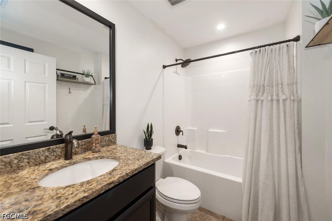 3 Bed SingleFamilyResidence for Sale in Alva, photo 19