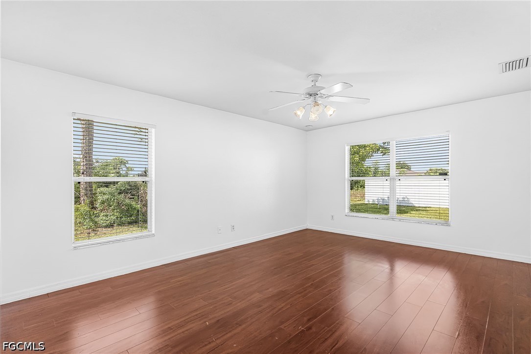 4 Bed SingleFamilyResidence for Sale in Cape Coral, photo 19