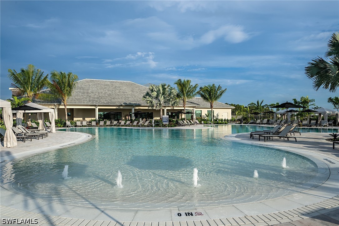 2 Bed Waterfront Home for Sale in Naples, photo 19
