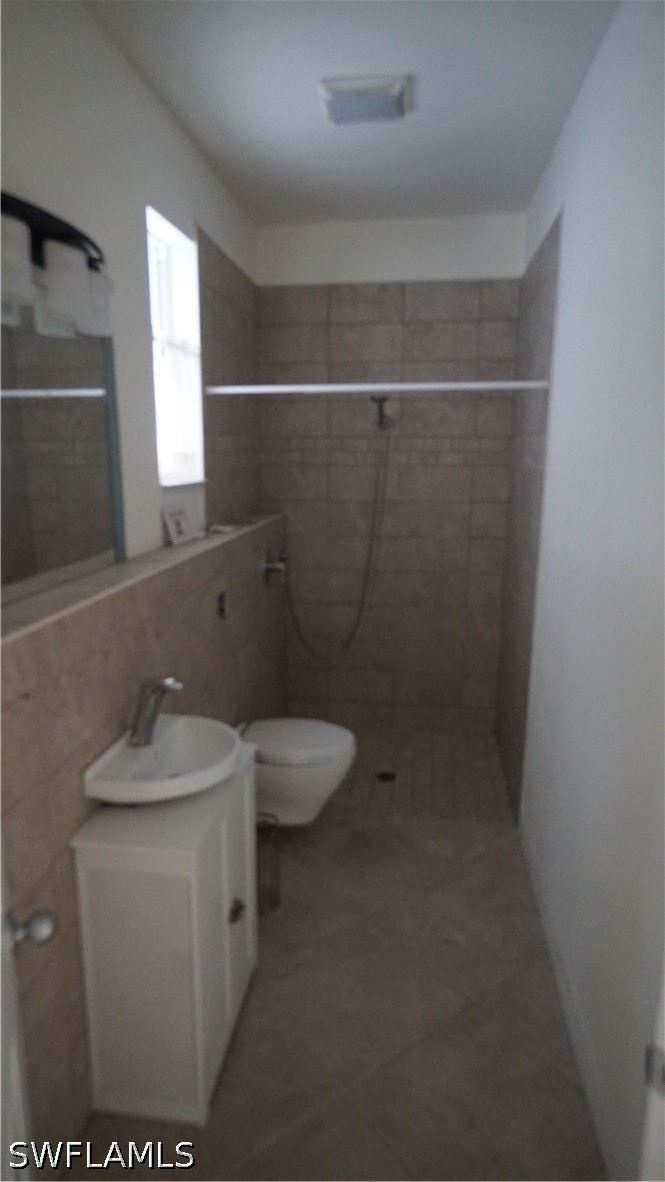 2 Bed Pool Home for Sale in Cape Coral, photo 19