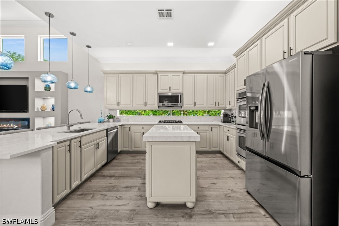 5 Bed SingleFamilyResidence for Sale in Belle Lago, photo 19