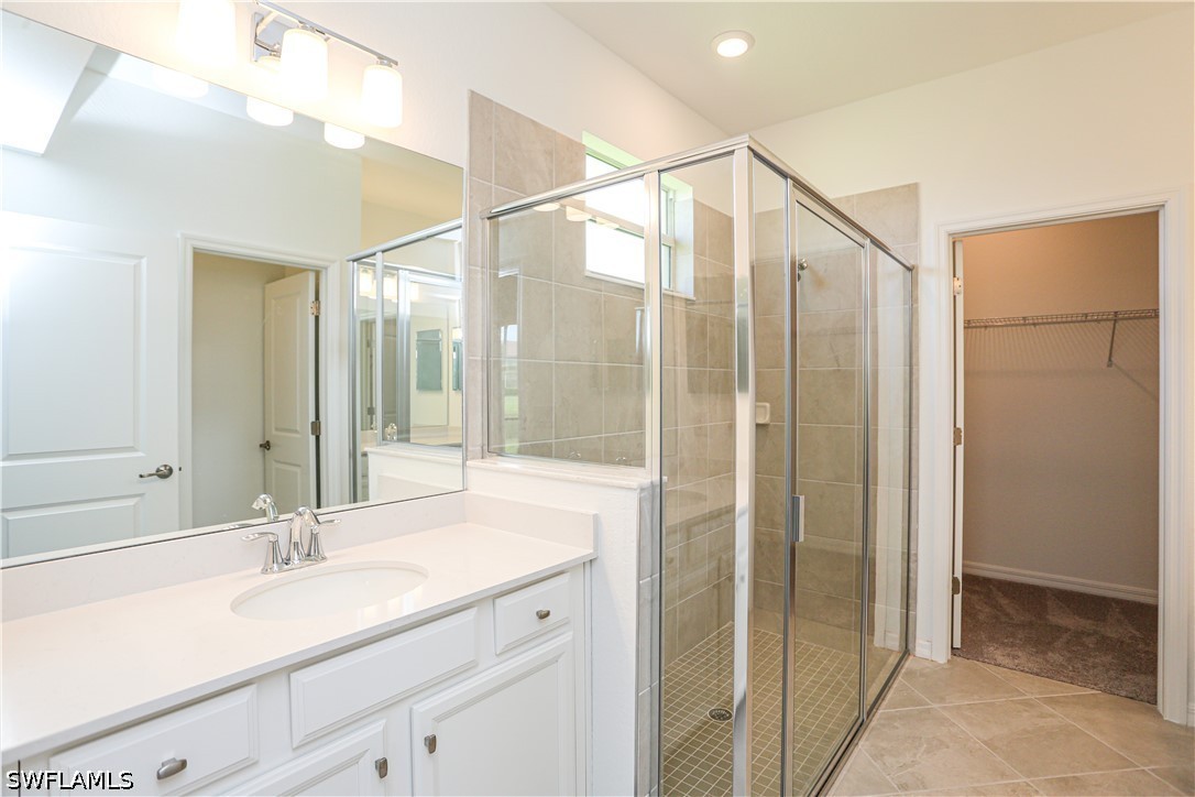 2 Bed Waterfront Home for Sale in Naples, photo 19