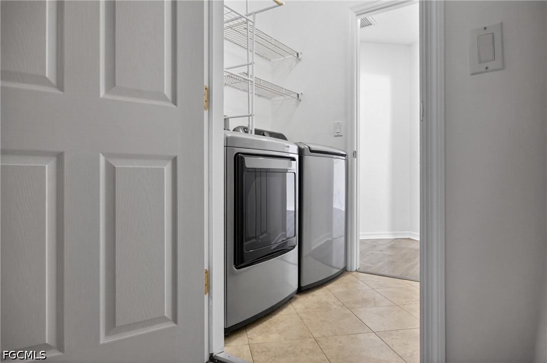 3 Bed SingleFamilyResidence for Sale in Bonita Springs, photo 19