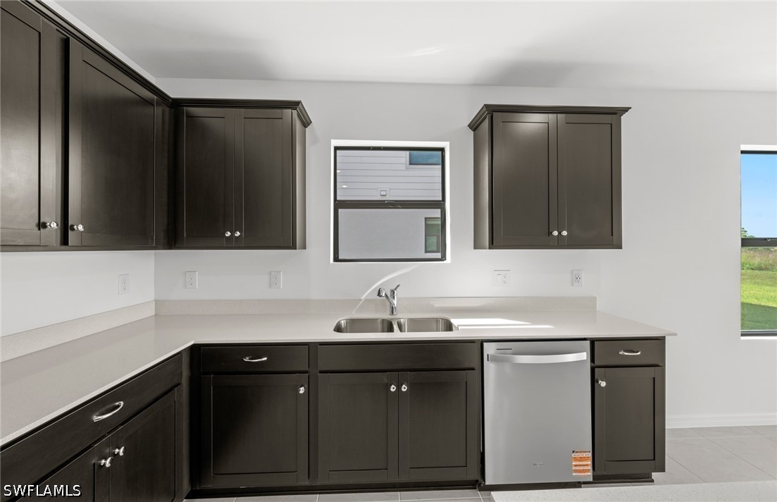 4 Bed SingleFamilyResidence for Sale in Whispering Lakes, photo 19
