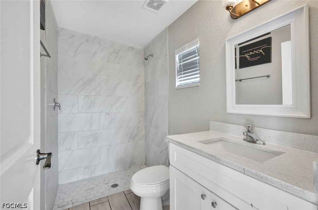 4 Bed SingleFamilyResidence for Sale in Cape Coral, photo 19