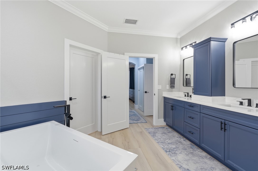 5 Bed Pool Home for Sale in Stoneybrook, photo 19