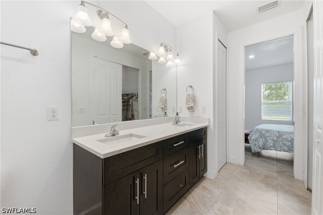 3 Bed SingleFamilyResidence for Sale in Naples, photo 19