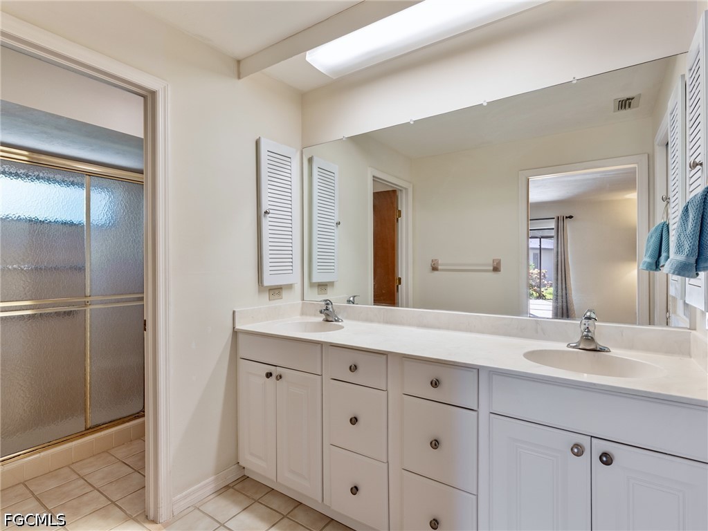 3 Bed Attached for Sale in Fort Myers, photo 19