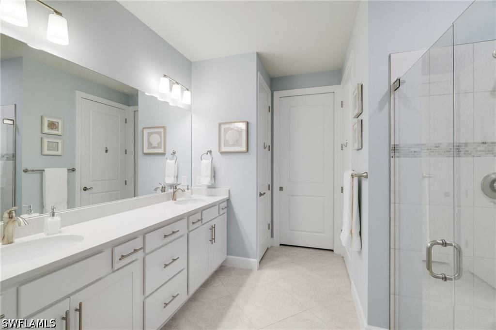 2 Bed Waterfront Home for Sale in Fort Myers, photo 19