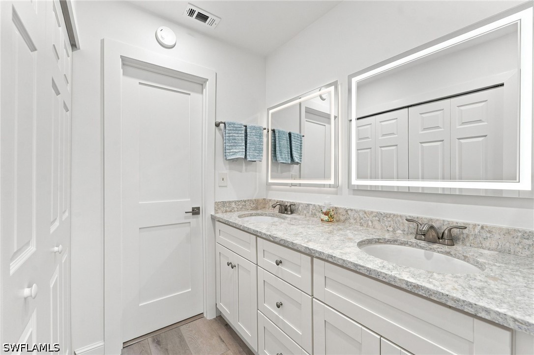 2 Bed Waterfront Home for Sale in Naples, photo 19